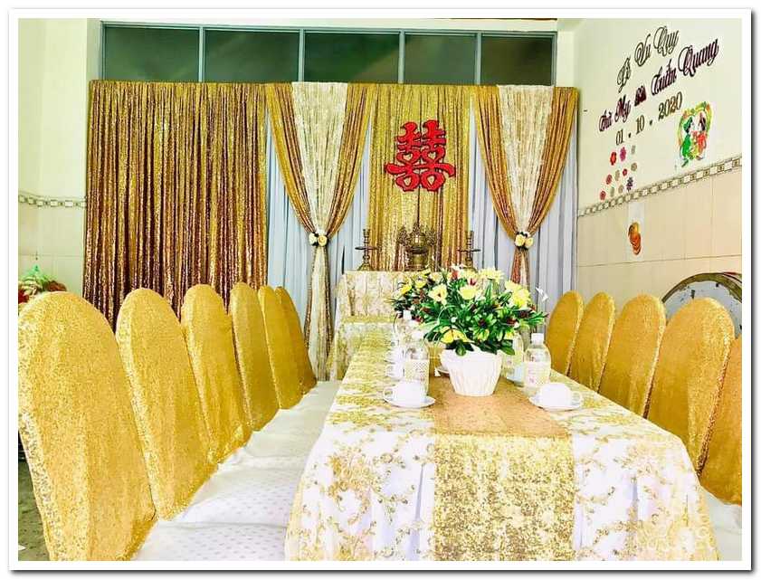 Trang trí nhà ngày cưới với tông màu chủ đạo vàng đồng