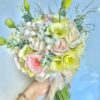 Bó hoa cưới cô dâu hoa hồng dâu mix cát tường xanh V36