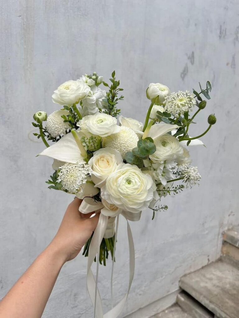 Bó hoa mao lương cài áo