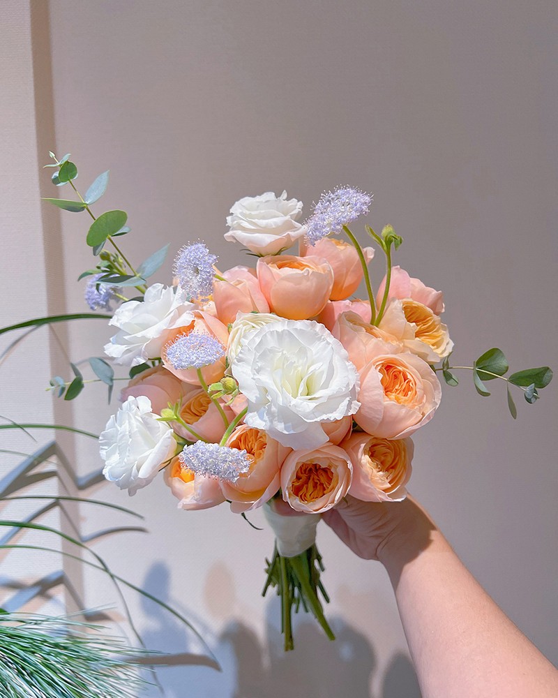 Hoa cưới cát tường đỏ