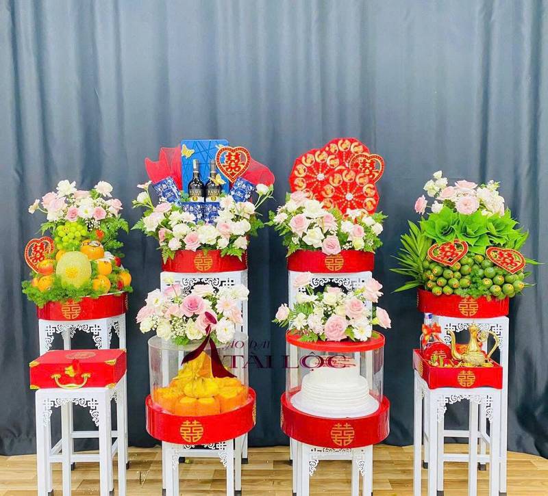 Mâm Quả Bánh Kem Giá Bao Nhiêu?