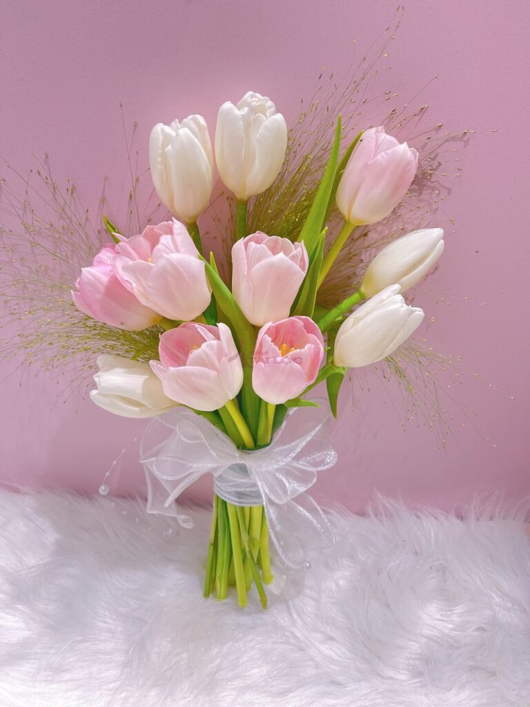 Bó Hoa Tulip Cưới
