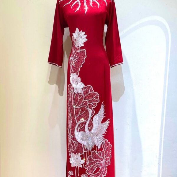 Áo dài bà sui đỏ lụa mango ép đá -D387