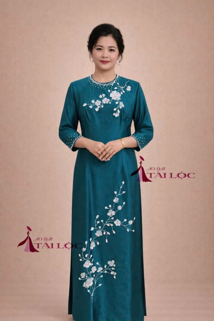 Áo dài bà sui xanh coban lụa Ruby-X377
